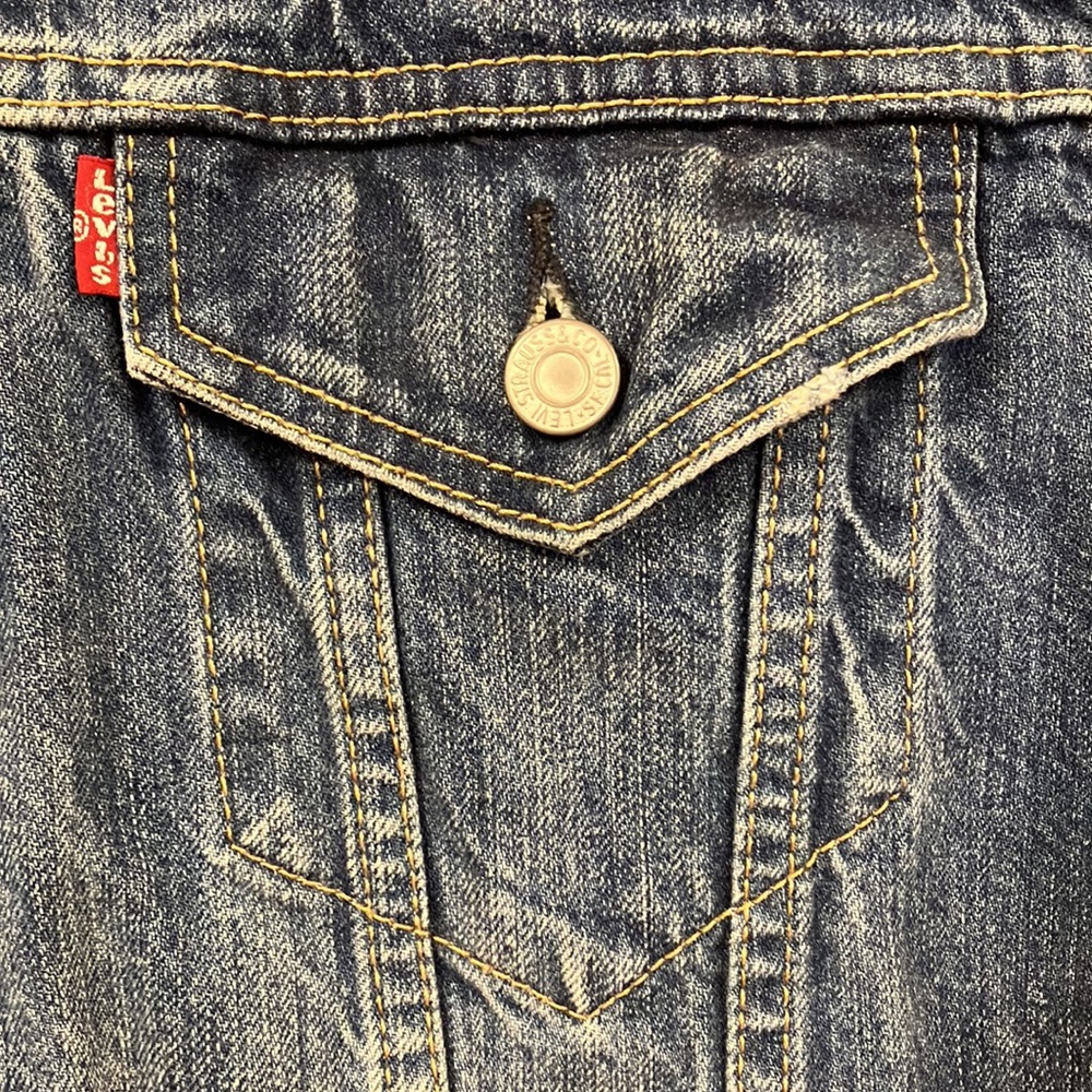 Levi’s men’s medium denim jacket - Picture 3 of 6
